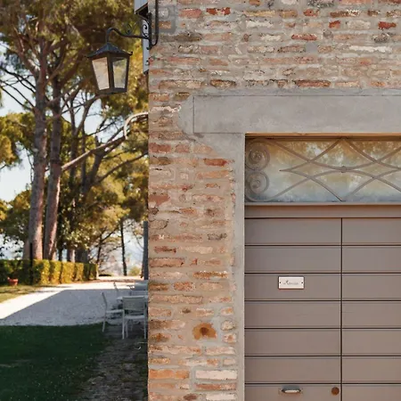 شقة Studio-apartment Mit Sommerpool- Garten Und Aussicht By Interhome بيزارو