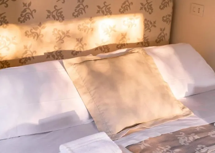 Studio-apartment Mit Sommerpool- Garten Und Aussicht By Interhome شقة بيزارو