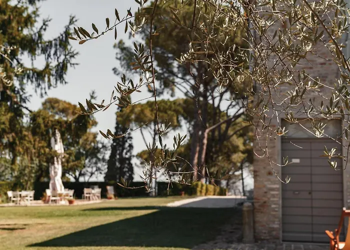 Studio-apartment Mit Sommerpool- Garten Und Aussicht By Interhome *