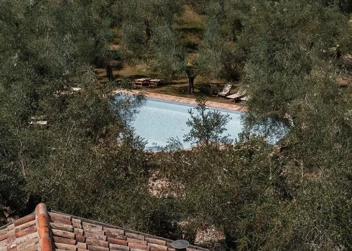 شقة Studio-apartment Mit Sommerpool- Garten Und Aussicht By Interhome