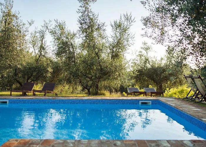 شقة Studio-apartment Mit Sommerpool- Garten Und Aussicht By Interhome بيزارو