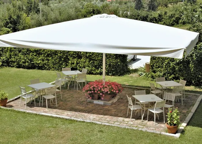 Studio-apartment Mit Sommerpool- Garten Und Aussicht By Interhome * Пезаро