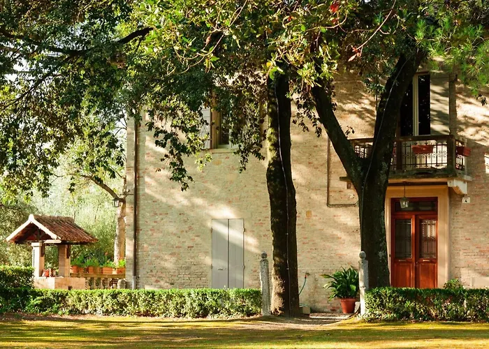 Studio-apartment Mit Sommerpool- Garten Und Aussicht By Interhome شقة